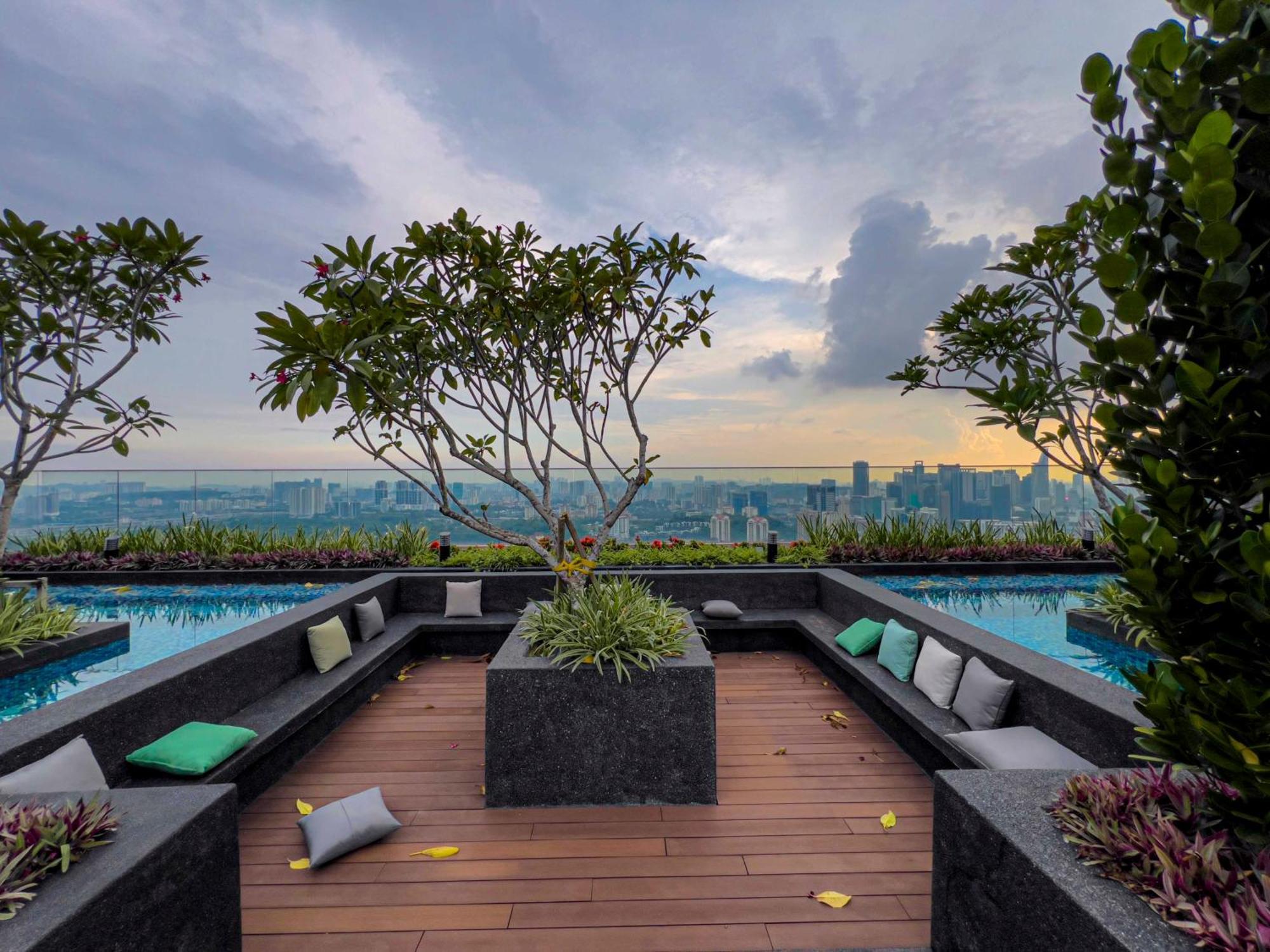 Sky Pool Suites Kl Sentral - Riveria City Kuala Lumpur Exterior foto