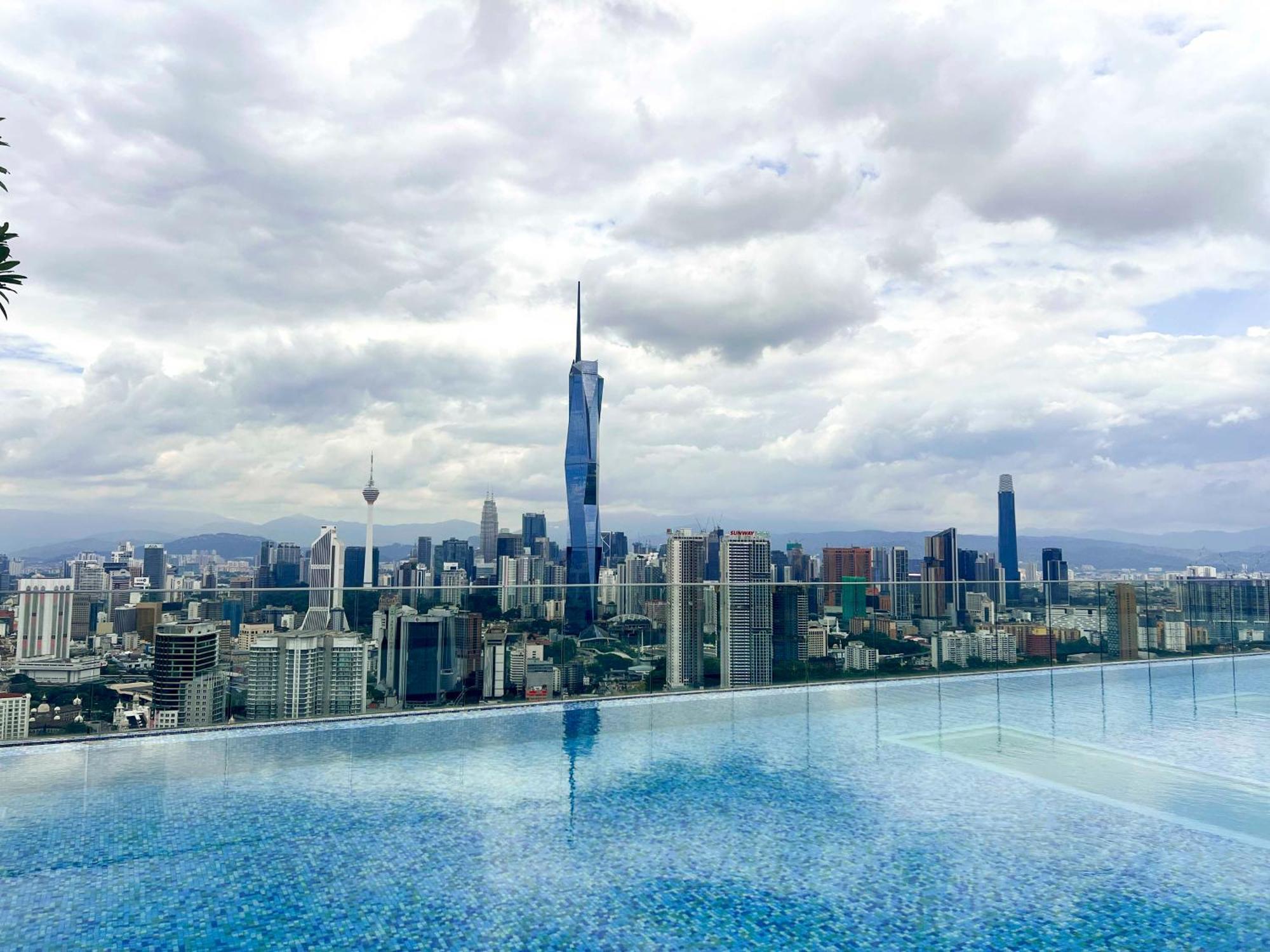 Sky Pool Suites Kl Sentral - Riveria City Kuala Lumpur Exterior foto